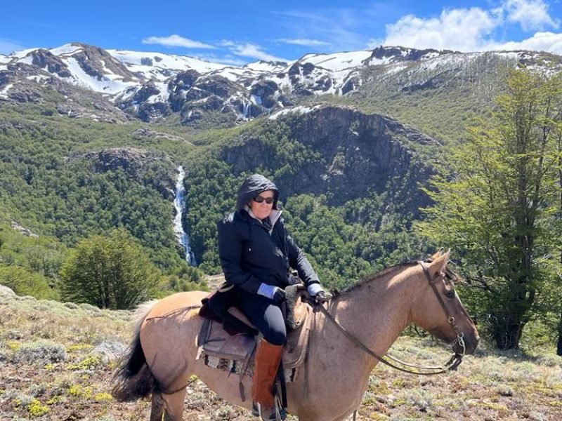 photo_4949892149164051232_y